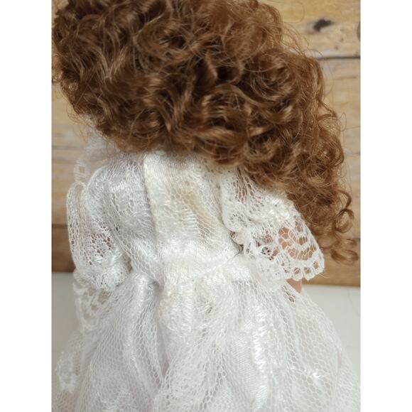 Vintage 90s Porcelain Doll White lace Dress Brown Curly Hair Tan 6 inches Tall - Picture 6 of 9